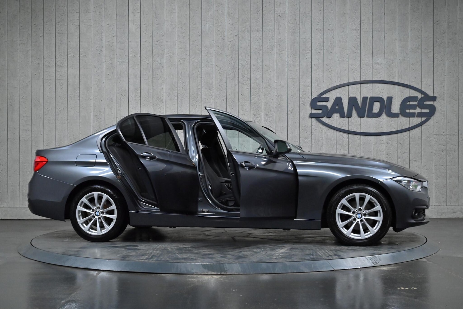 Used BMW 3 Series 2017 for sale - 77611565: Photo 12