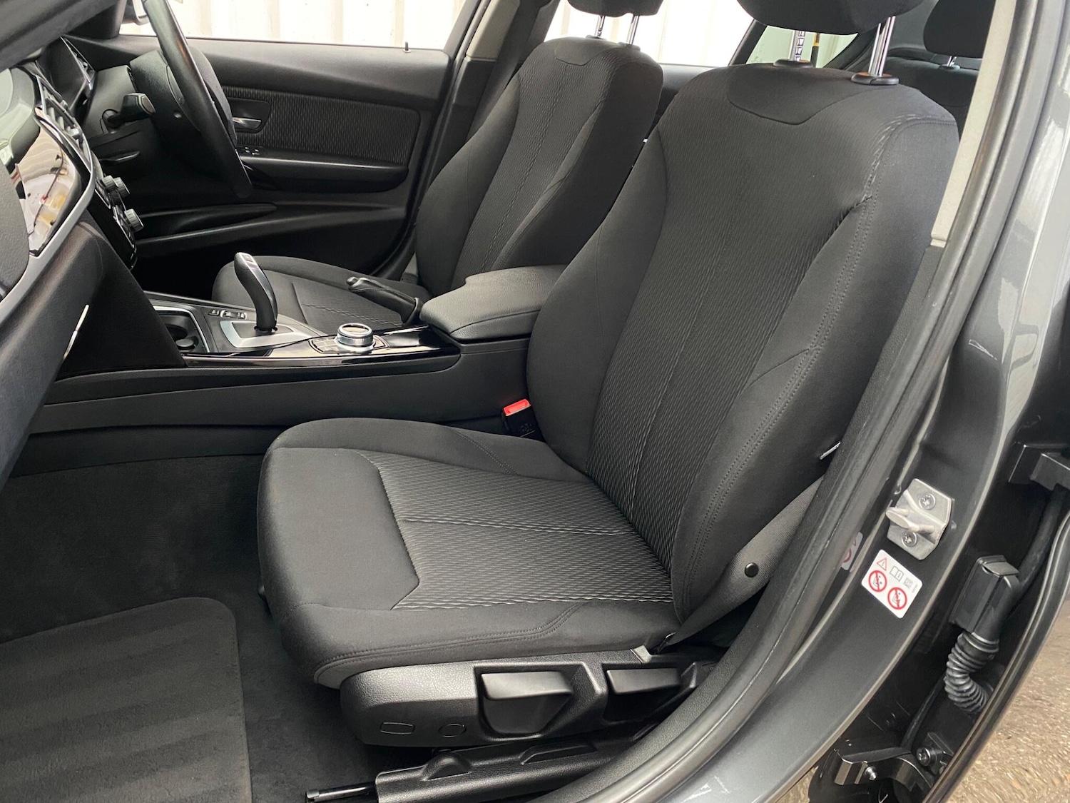 Used BMW 3 Series 2017 for sale - 77611565: Photo 25