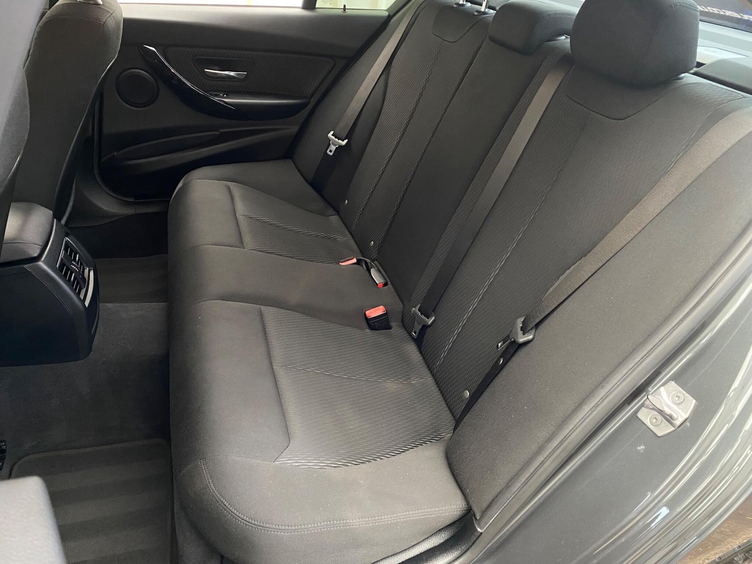 Used BMW 3 Series 2017 for sale - 77611565: Photo 28