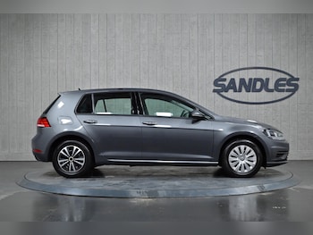 Used Volkswagen Golf 2018 for sale - 77411268: Photo