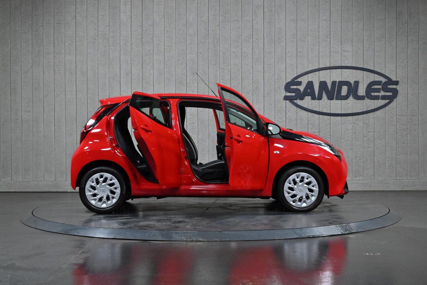 Used Toyota AYGO 2020 for sale - 77081938: Photo 11