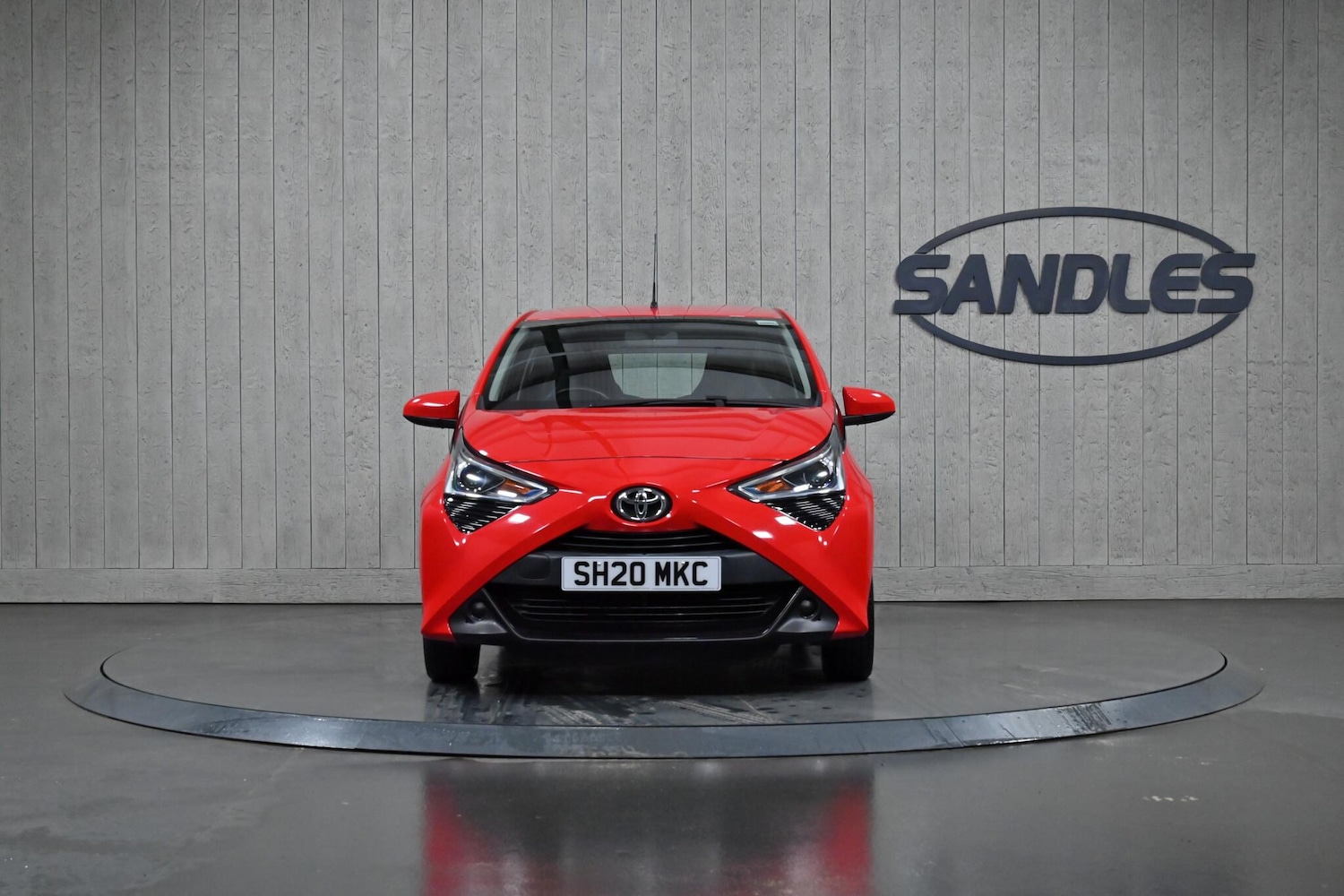 Used Toyota AYGO 2020 for sale - 77081938: Photo 2