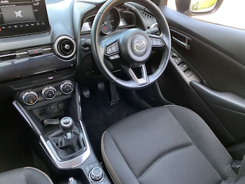 Used Mazda Mazda2 2023 for sale - 79070824: Photo