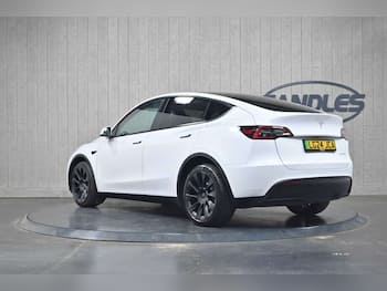 Used Tesla Model Y 2024 for sale - 79704638: Photo