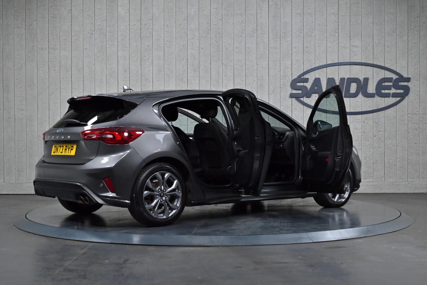 Used Ford Focus 2023 for sale - 76996201: Photo 14