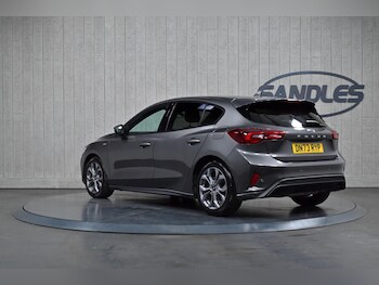 Used Ford Focus 2023 for sale - 76996201: Photo