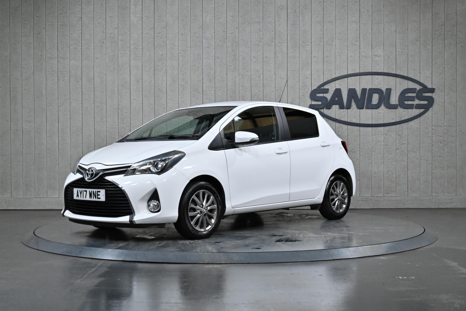 Used Toyota Yaris 2017 for sale - 77081608: Photo 7