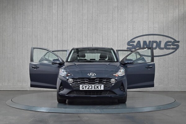 Used Hyundai i10 2023 for sale - 75199167: Photo 9