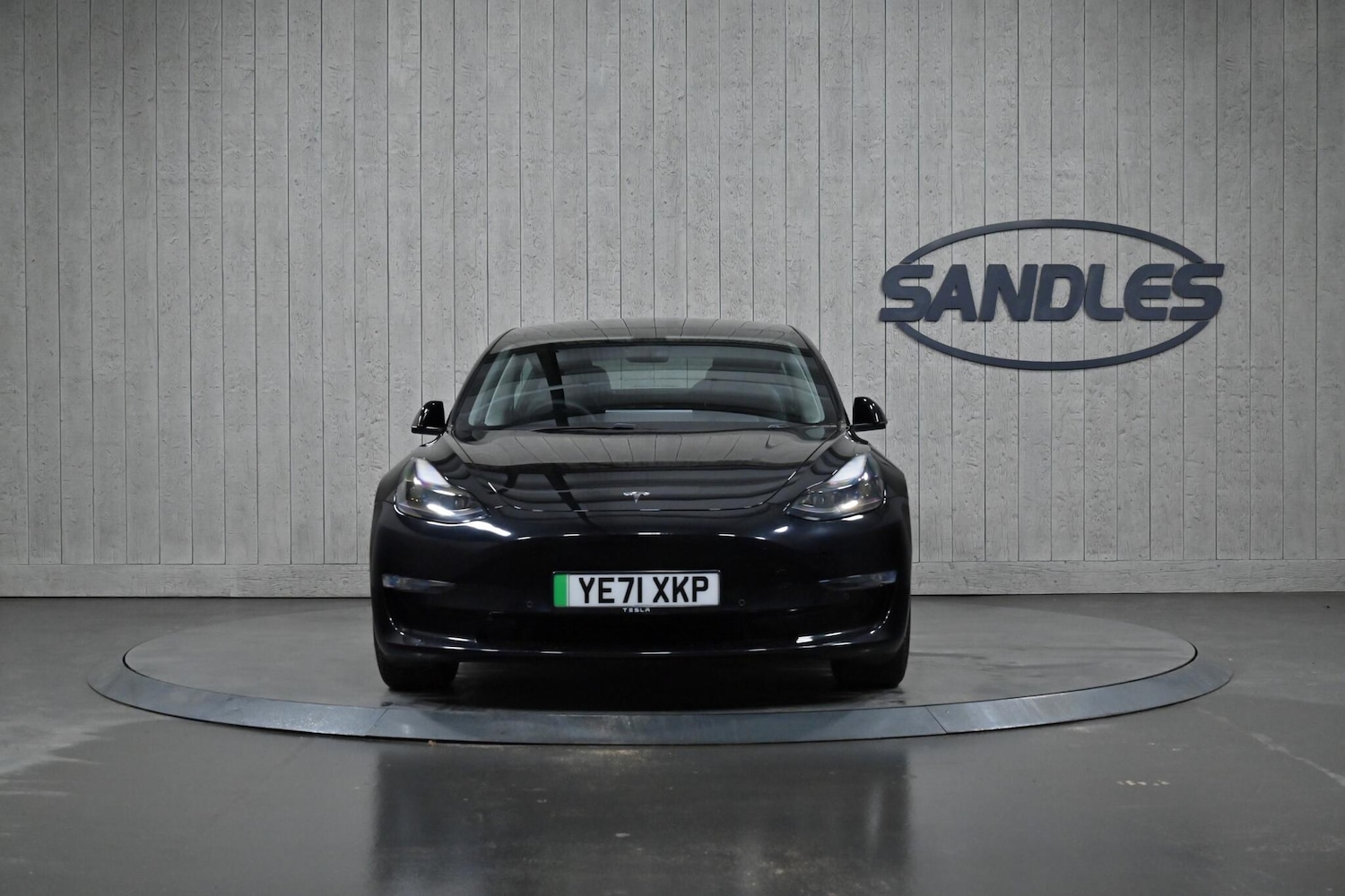 Used Tesla Model 3 2021 for sale - 76965615: Photo 2