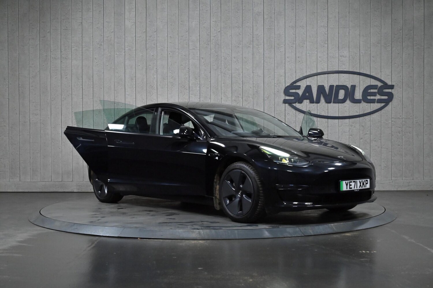 Used Tesla Model 3 2021 for sale - 76965615: Photo 9