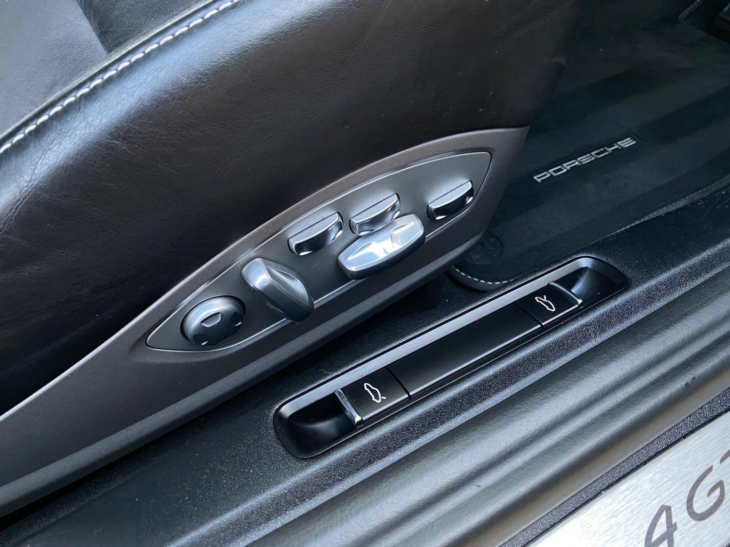 Used Porsche 911 for sale - 77267347: Photo 31