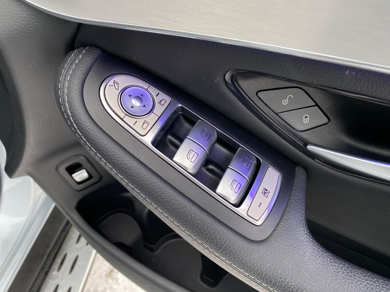 Used Mercedes-Benz GLC 2022 for sale - 76913145: Photo 50