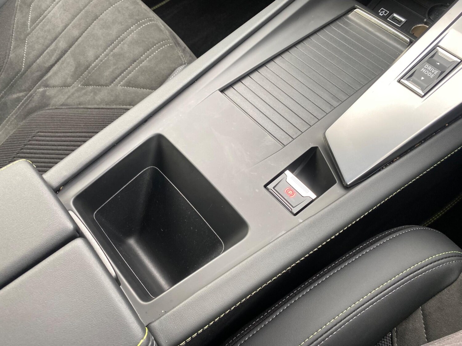 Used Peugeot 408 2024 for sale - 76388305: Photo 38