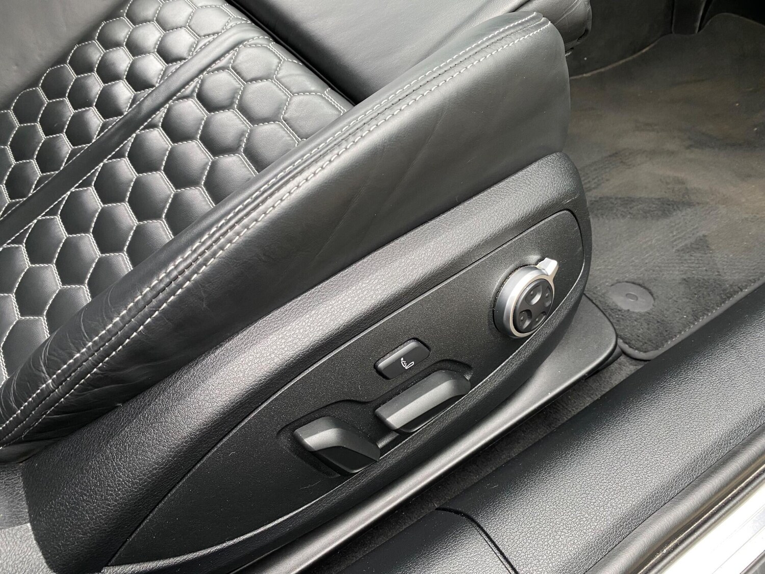 Used Audi RS4 Avant for sale - 77853409: Photo 32