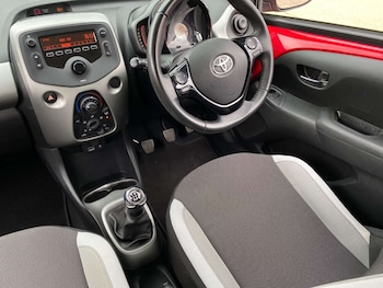 Used Toyota AYGO 2018 for sale - 78620109: Photo