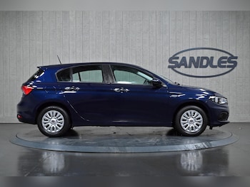 Used Fiat Tipo 2017 for sale - 76549493: Photo