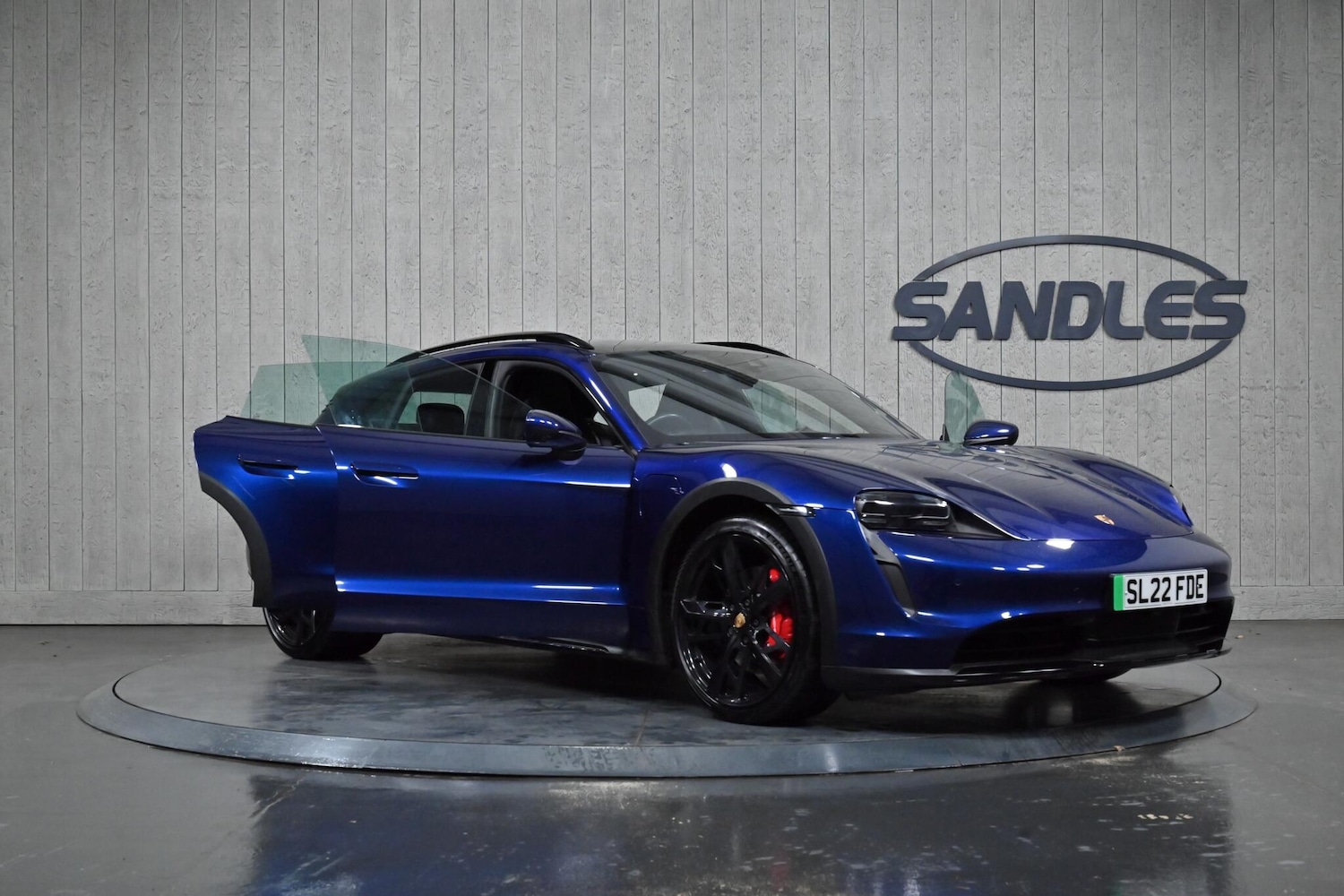 Used Porsche Taycan 2022 for sale - 77808802: Photo 10