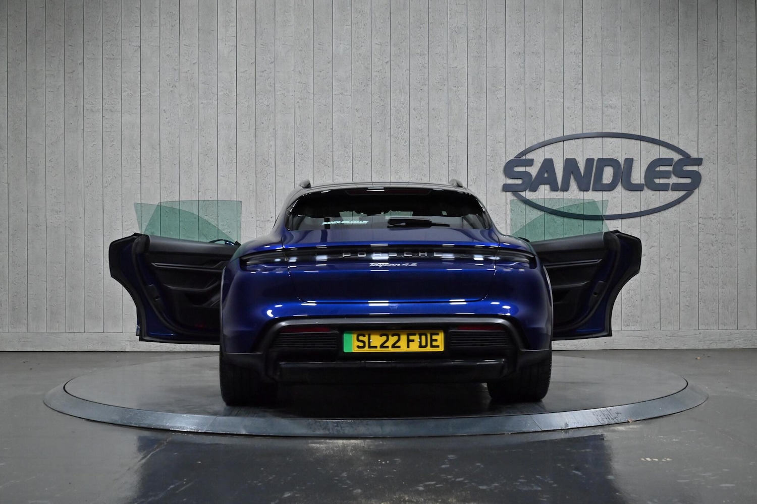 Used Porsche Taycan 2022 for sale - 77808802: Photo 14