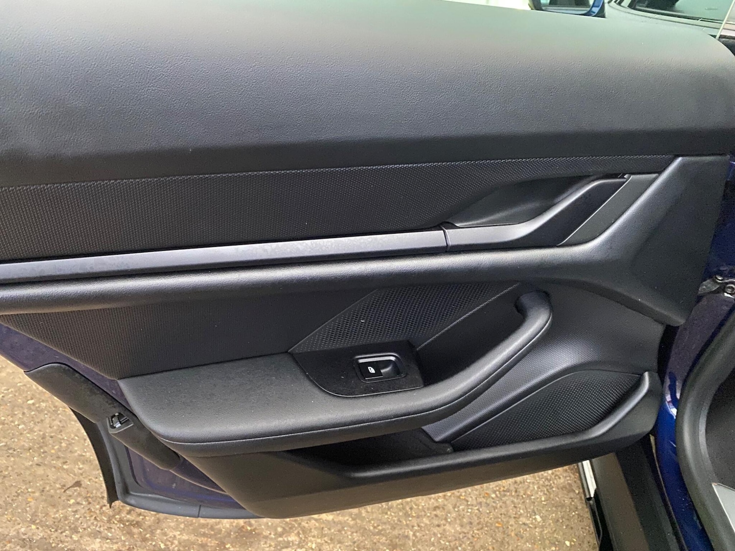 Used Porsche Taycan 2022 for sale - 77808802: Photo 54