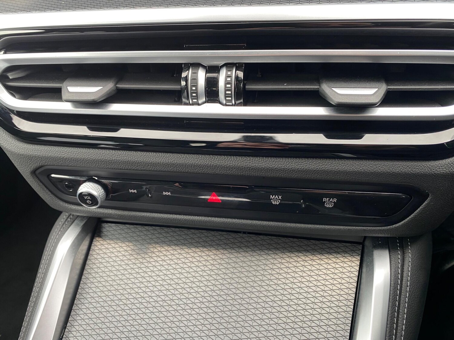 Used BMW i4 for sale - 77784610: Photo 37