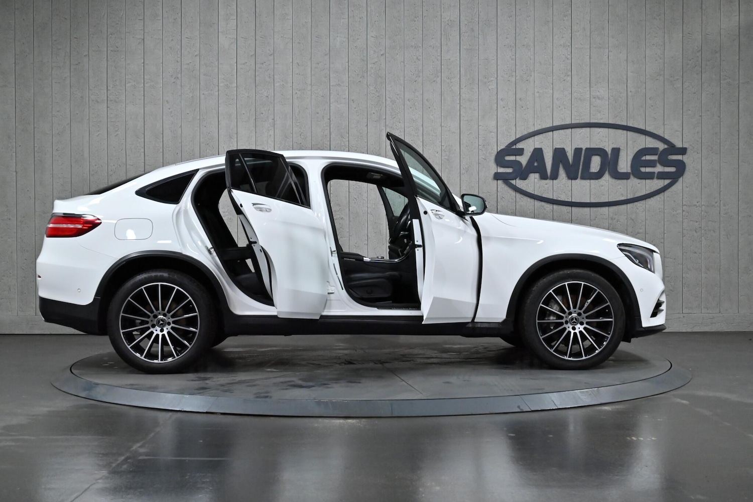 Used Mercedes-Benz GLC 2018 for sale - 76993390: Photo 11