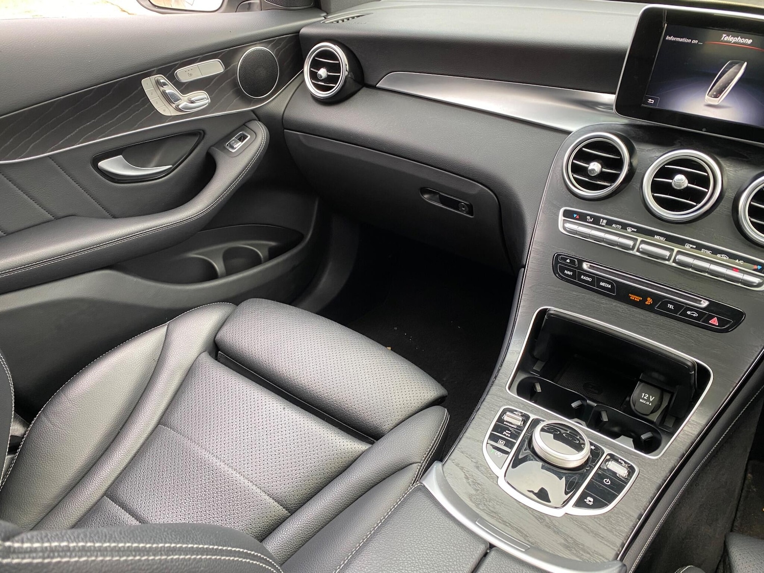 Used Mercedes-Benz GLC 2018 for sale - 76993390: Photo 30