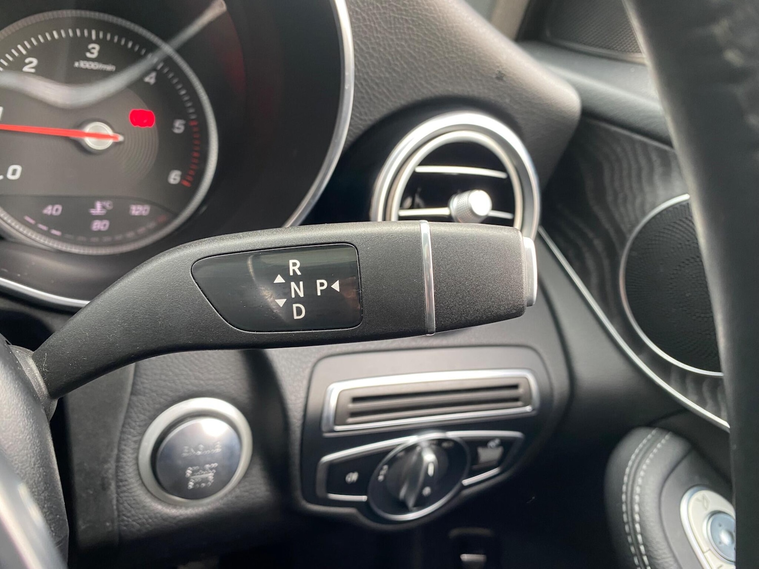 Used Mercedes-Benz GLC 2018 for sale - 76993390: Photo 42