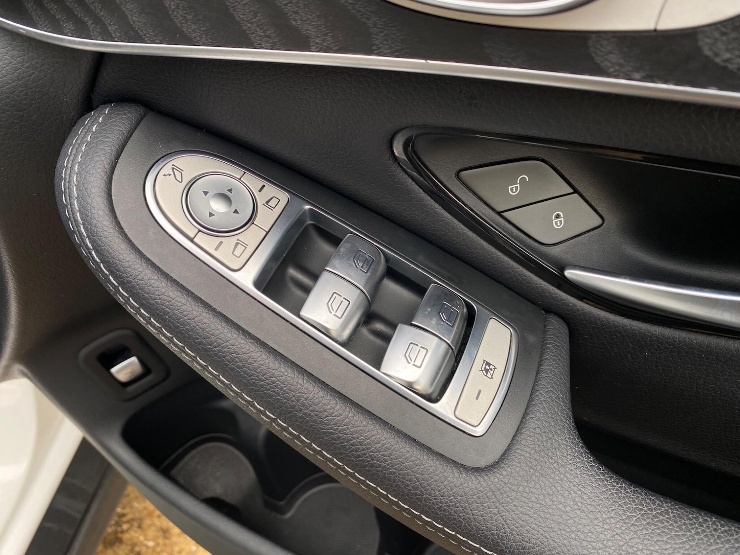 Used Mercedes-Benz GLC 2018 for sale - 76993390: Photo 48