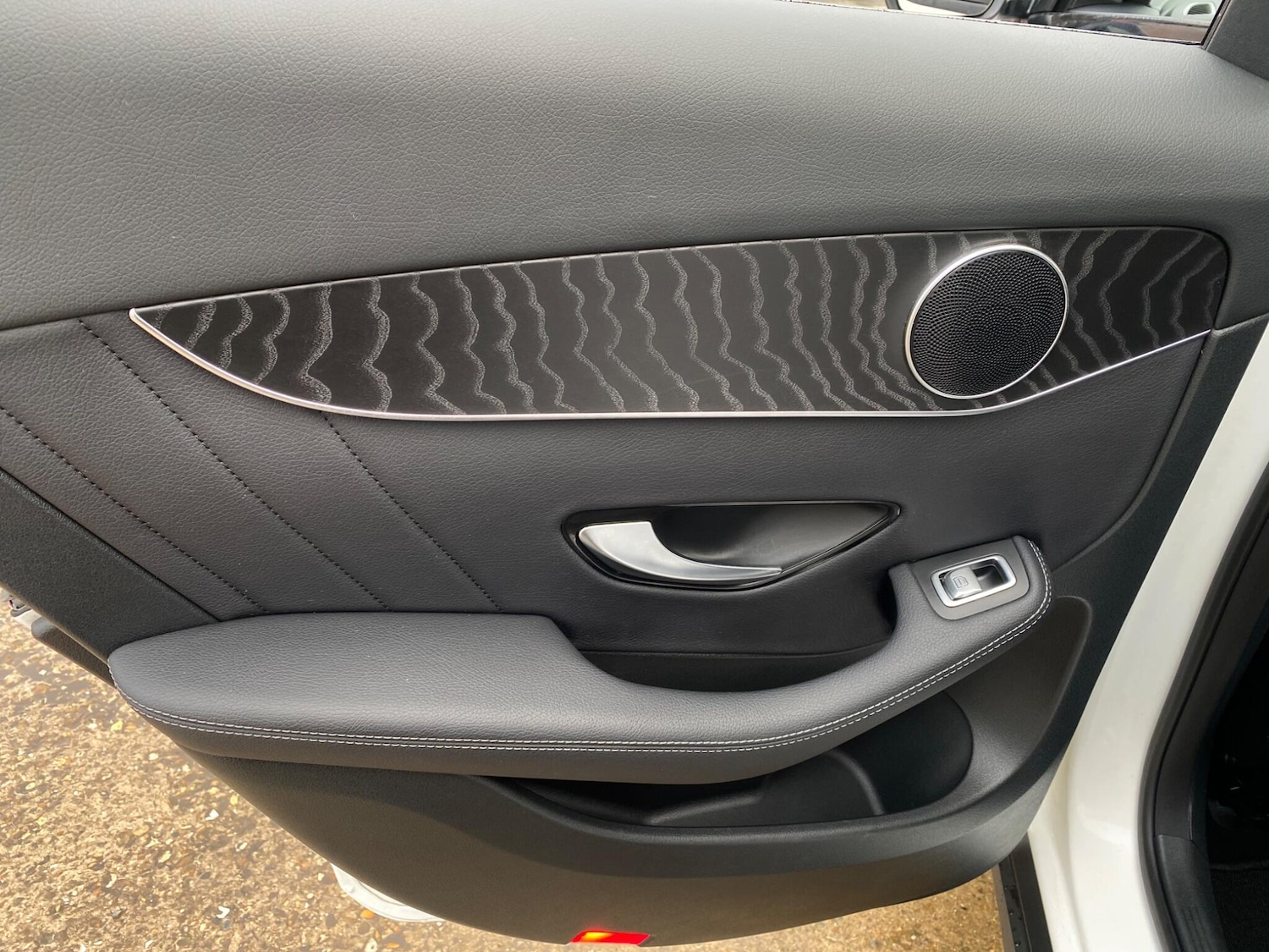 Used Mercedes-Benz GLC 2018 for sale - 76993390: Photo 50