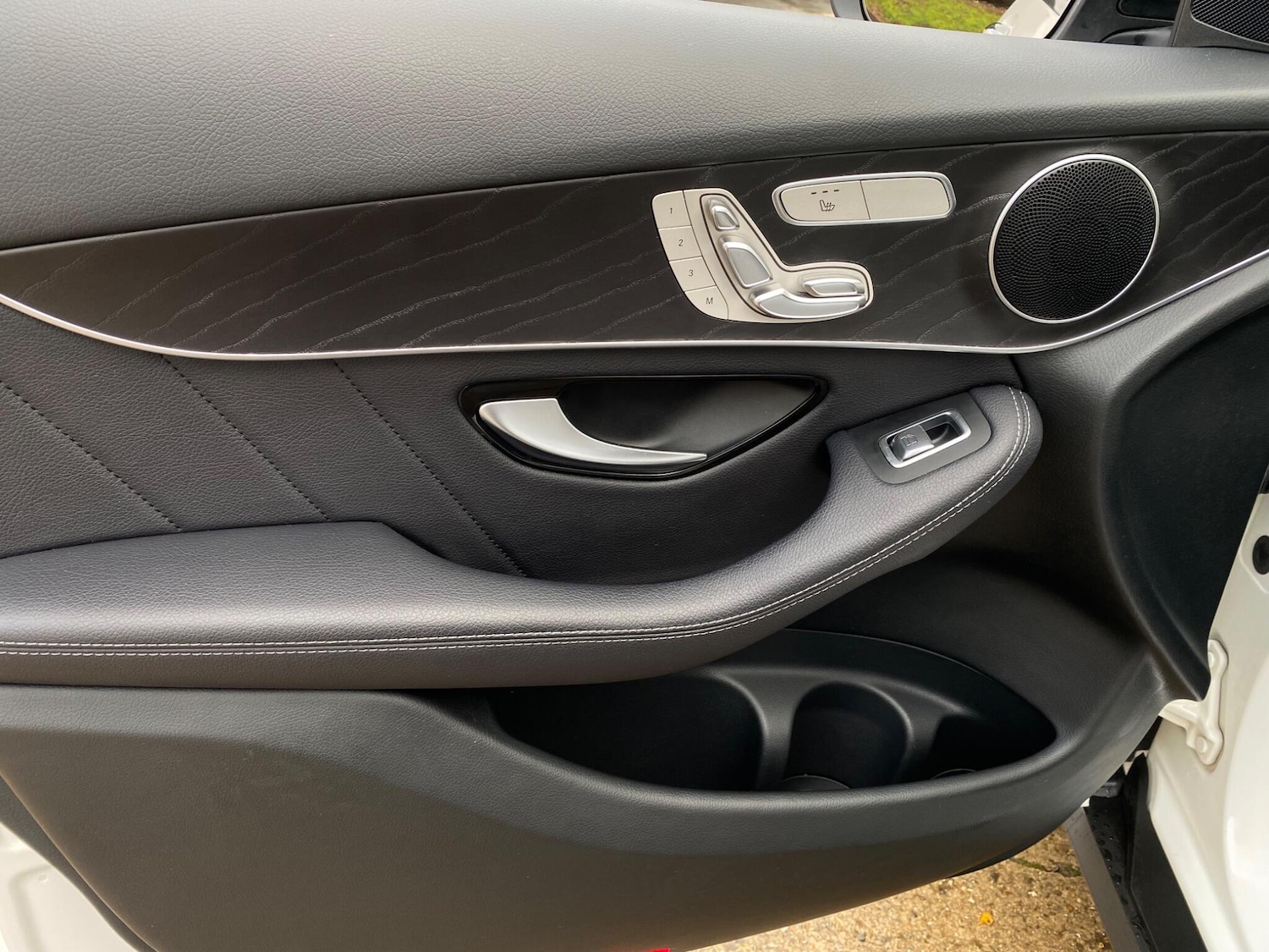 Used Mercedes-Benz GLC 2018 for sale - 76993390: Photo 51