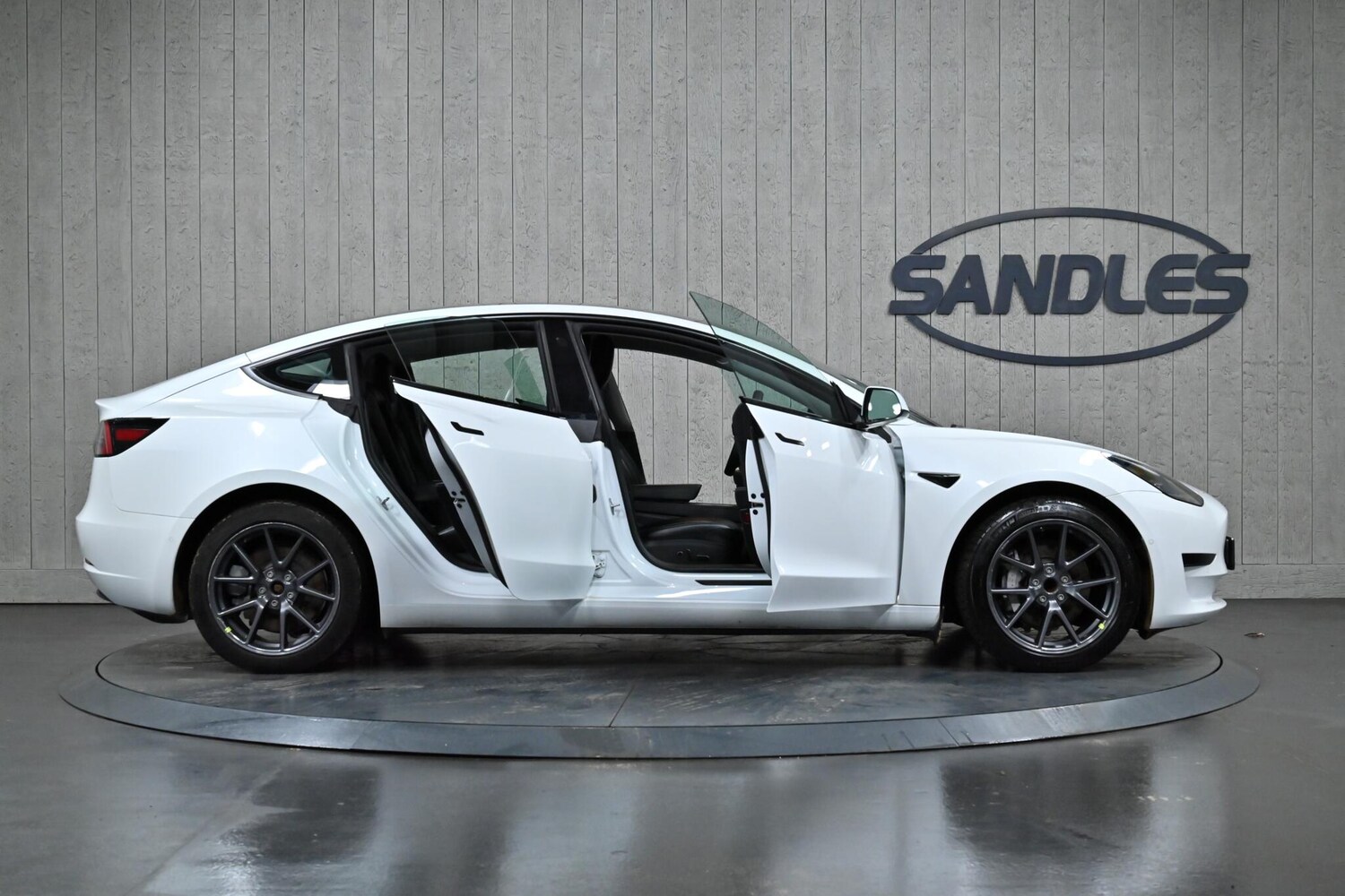 Used Tesla Model 3 2021 for sale - 77040427: Photo 11