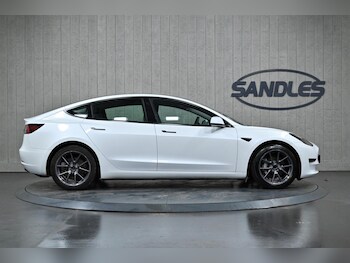 Used Tesla Model 3 2021 for sale - 77040427: Photo