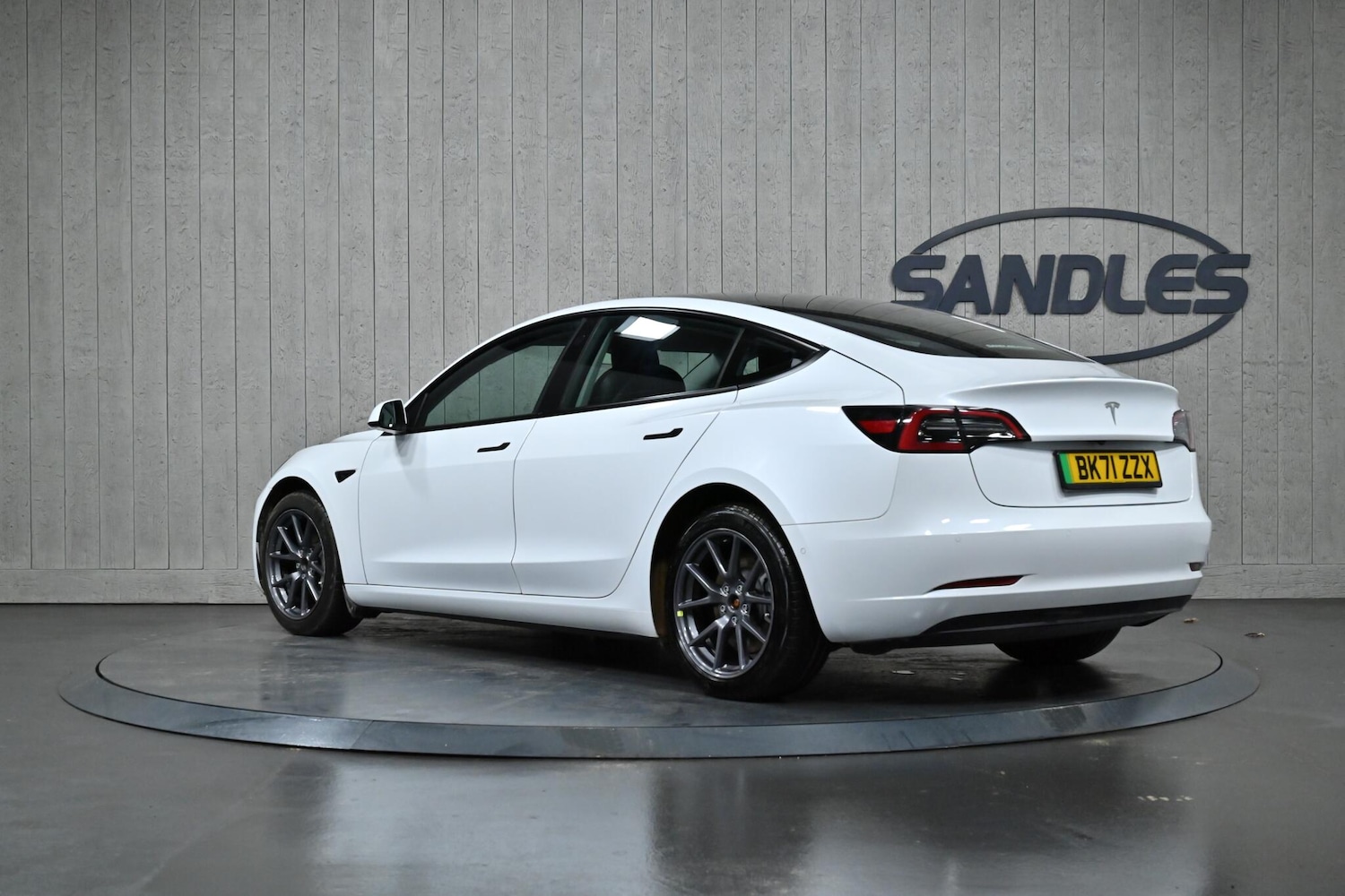 Used Tesla Model 3 2021 for sale - 77040427: Photo 4