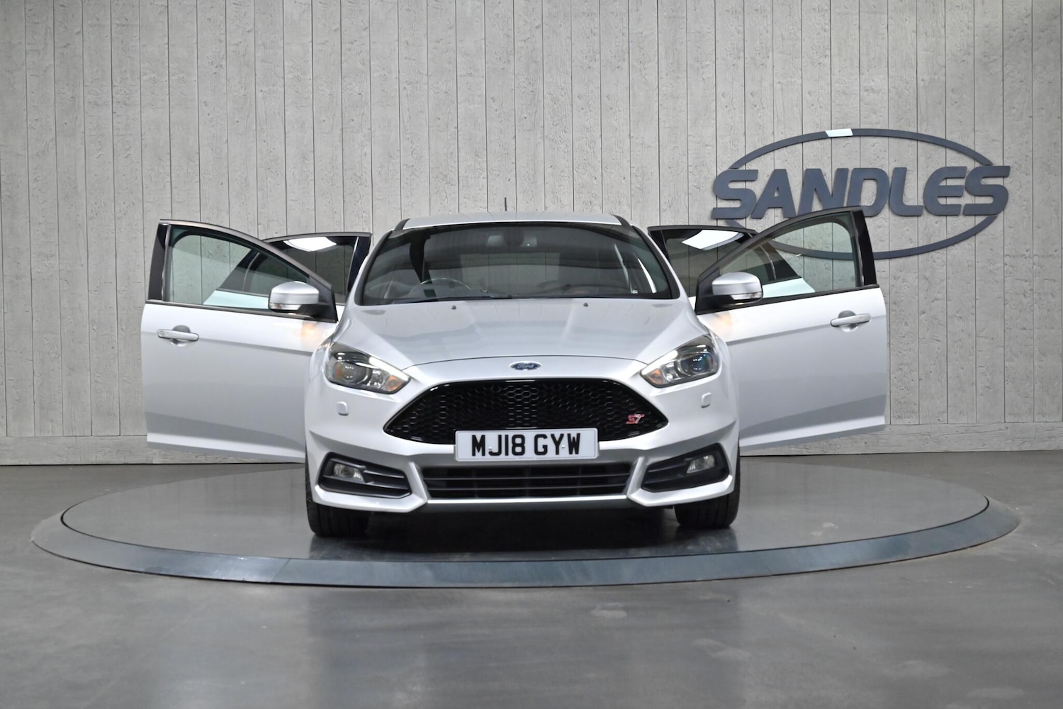 Used Ford Focus for sale - 76472445: Photo 10