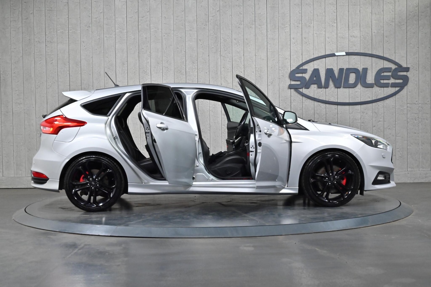 Used Ford Focus for sale - 76472445: Photo 11