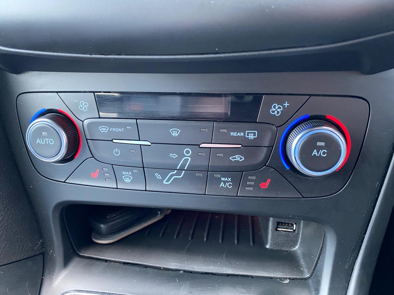 Used Ford Focus for sale - 76472445: Photo 34