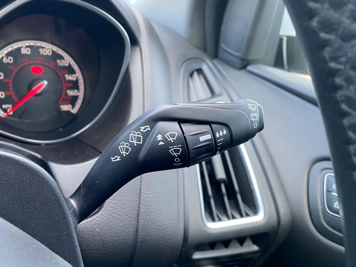 Used Ford Focus for sale - 76472445: Photo 38