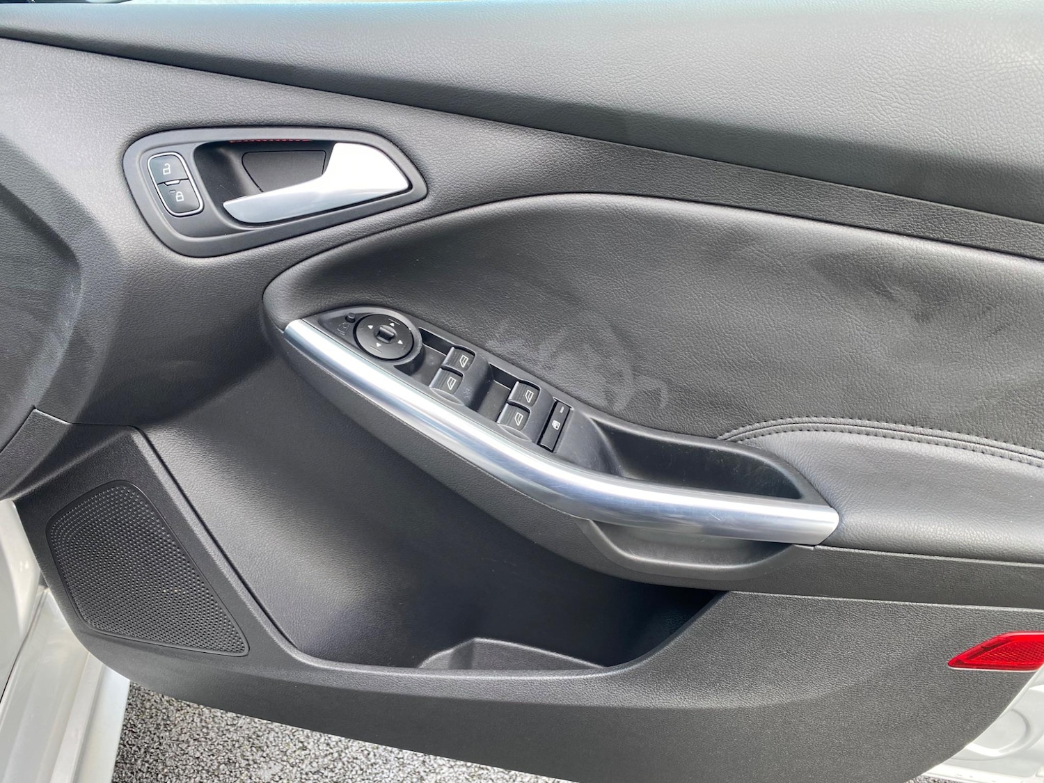 Used Ford Focus for sale - 76472445: Photo 42