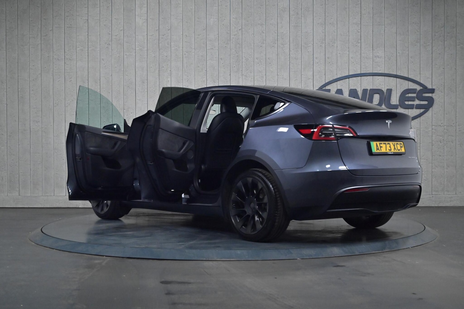 Used Tesla Model Y 2023 for sale - 75839155: Photo 11