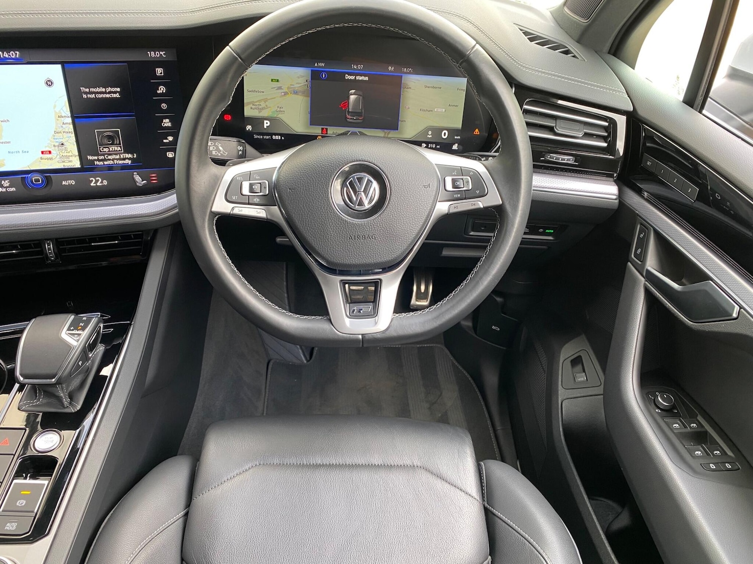 Used Volkswagen Touareg 2020 for sale - 75905922: Photo 29