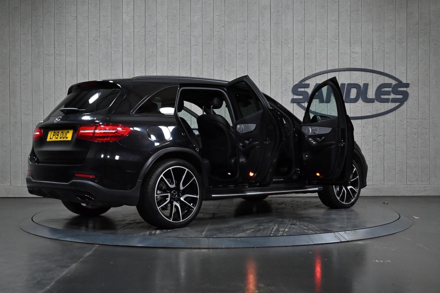 Used Mercedes-Benz GLC 2019 for sale - 77291822: Photo 14