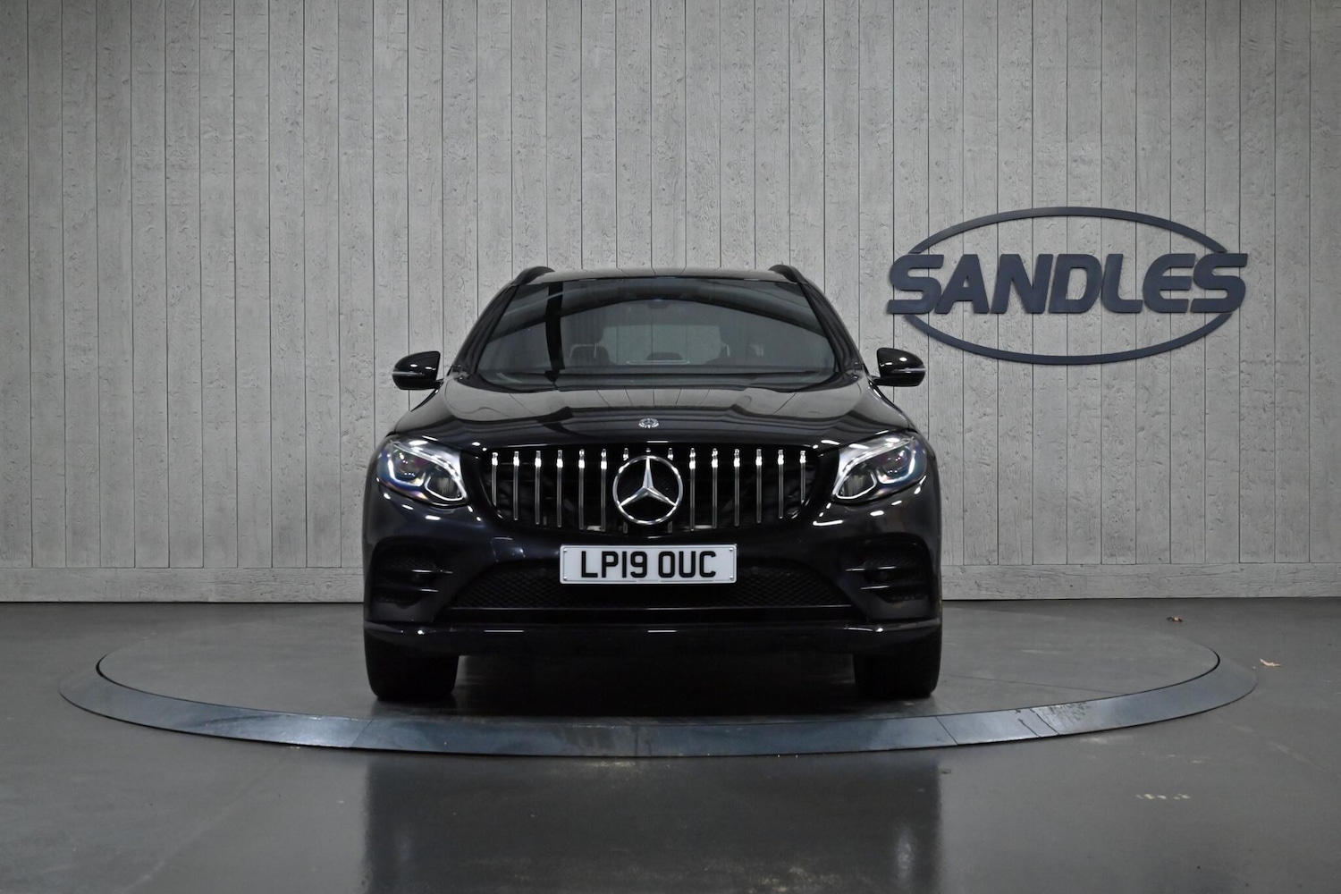 Used Mercedes-Benz GLC 2019 for sale - 77291822: Photo 2