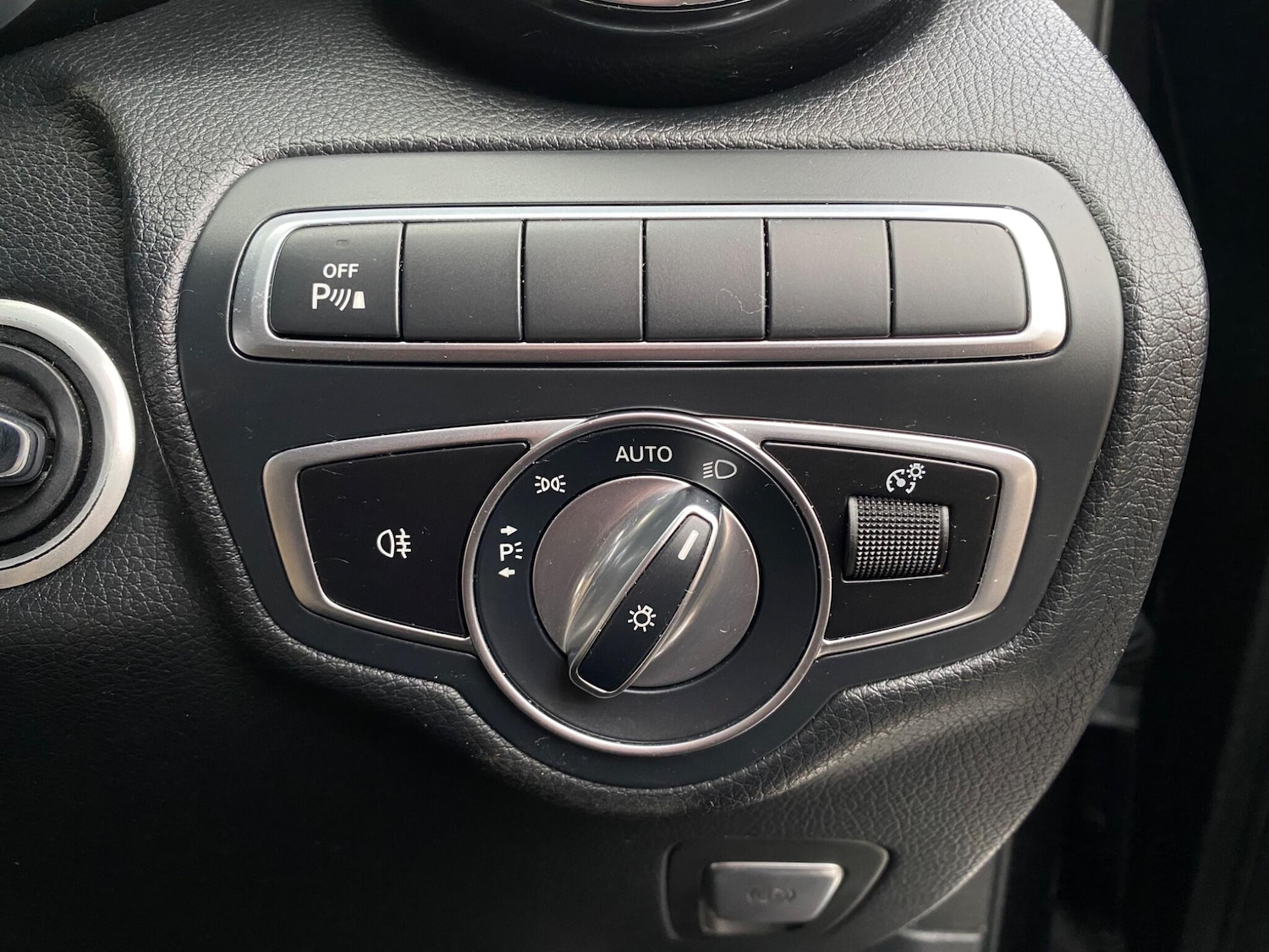 Used Mercedes-Benz GLC 2019 for sale - 77291822: Photo 45