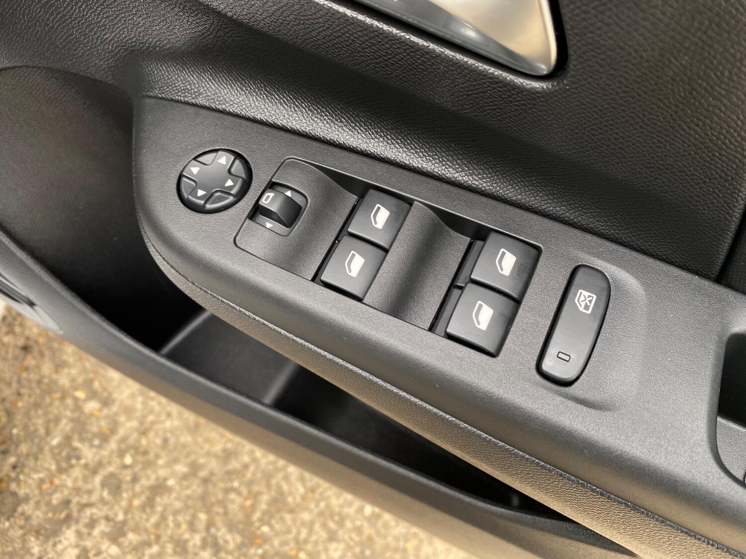 Used Vauxhall Corsa 2023 for sale - 77683103: Photo 43