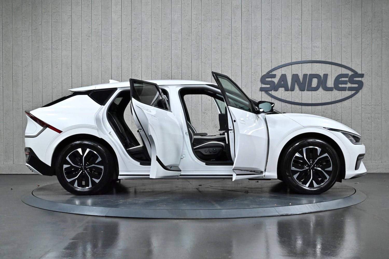 Used Kia EV6 2023 for sale - 76620325: Photo 11