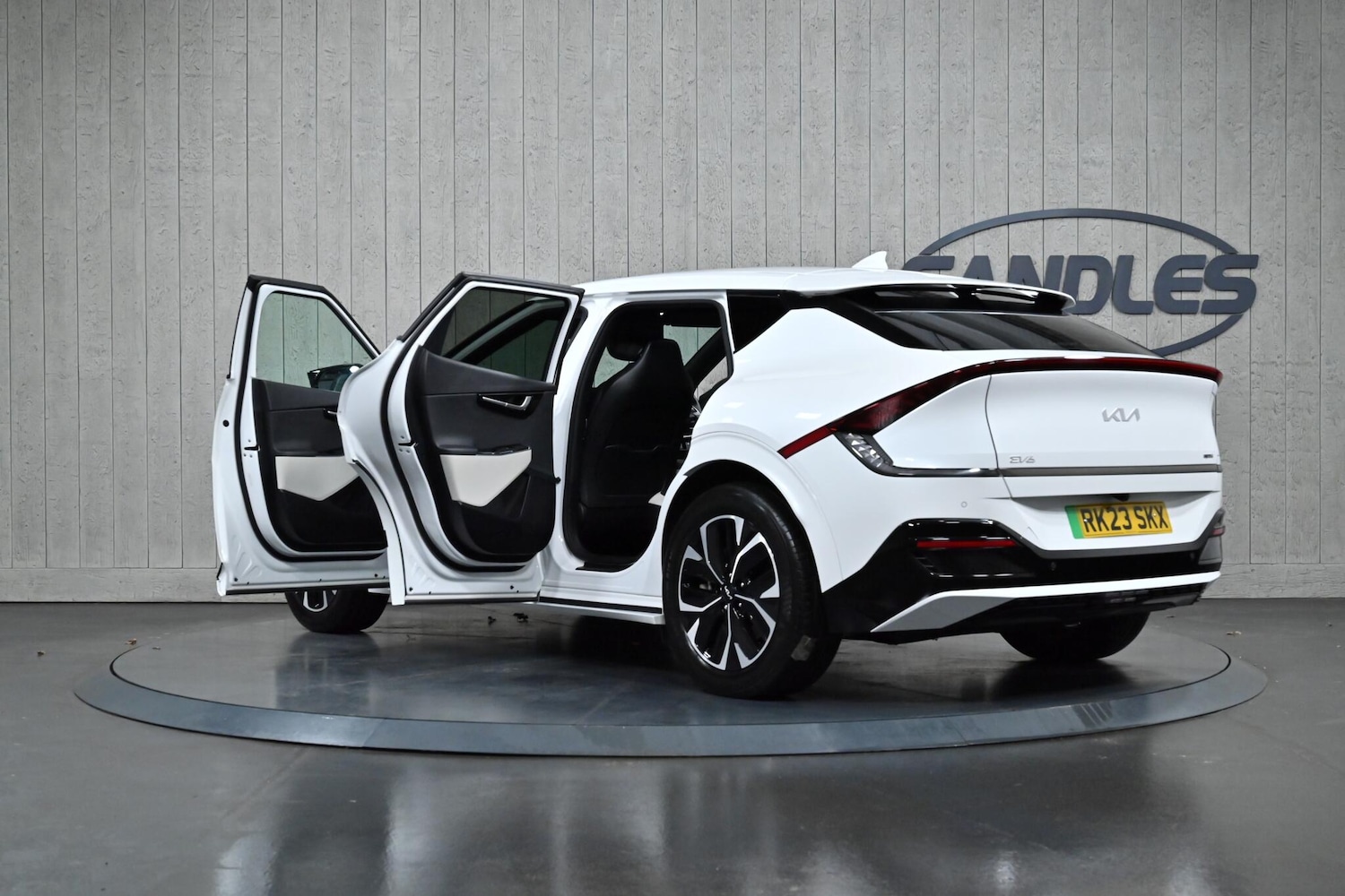 Used Kia EV6 2023 for sale - 76620325: Photo 12