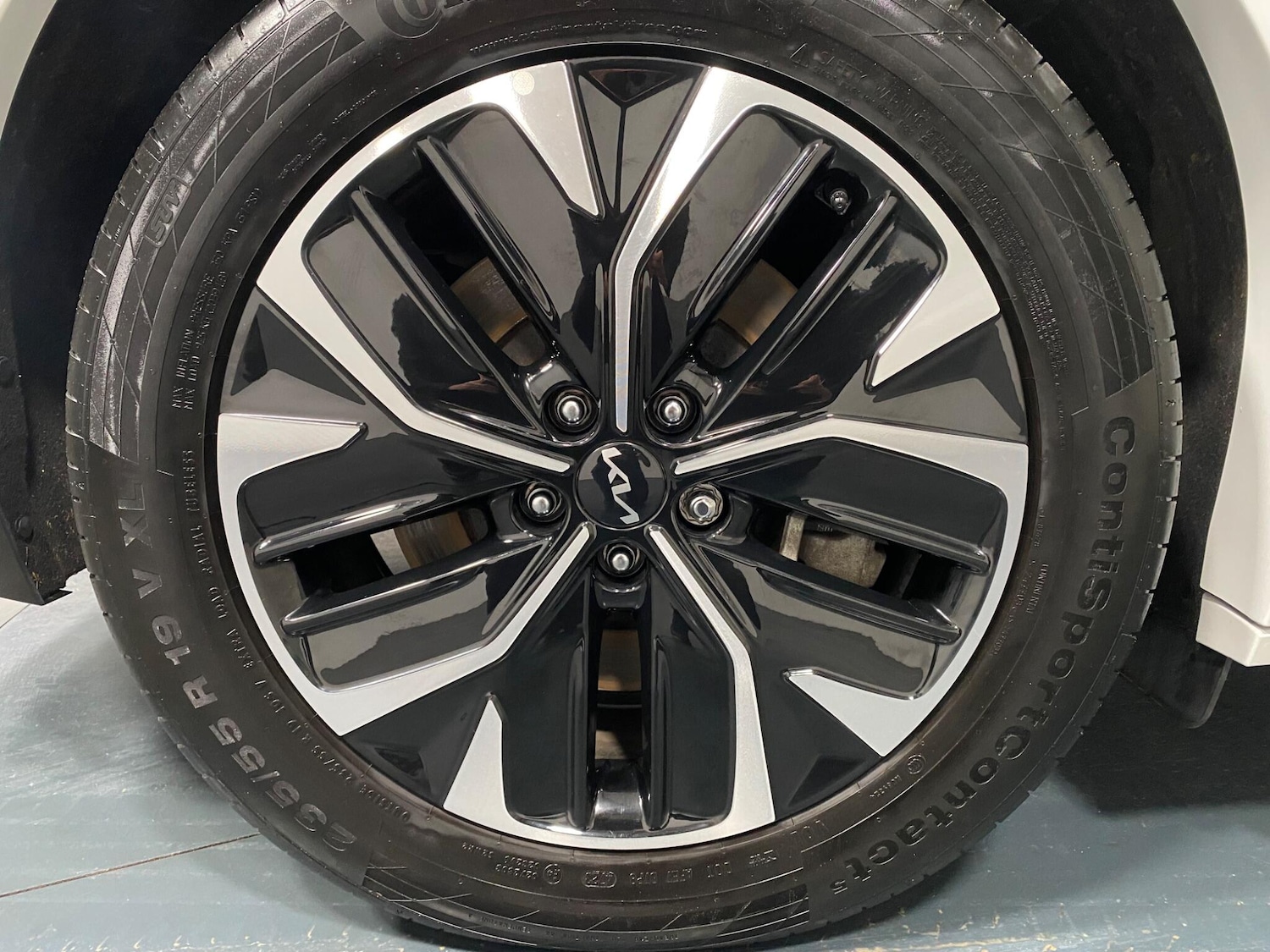 Used Kia EV6 2023 for sale - 76620325: Photo 20