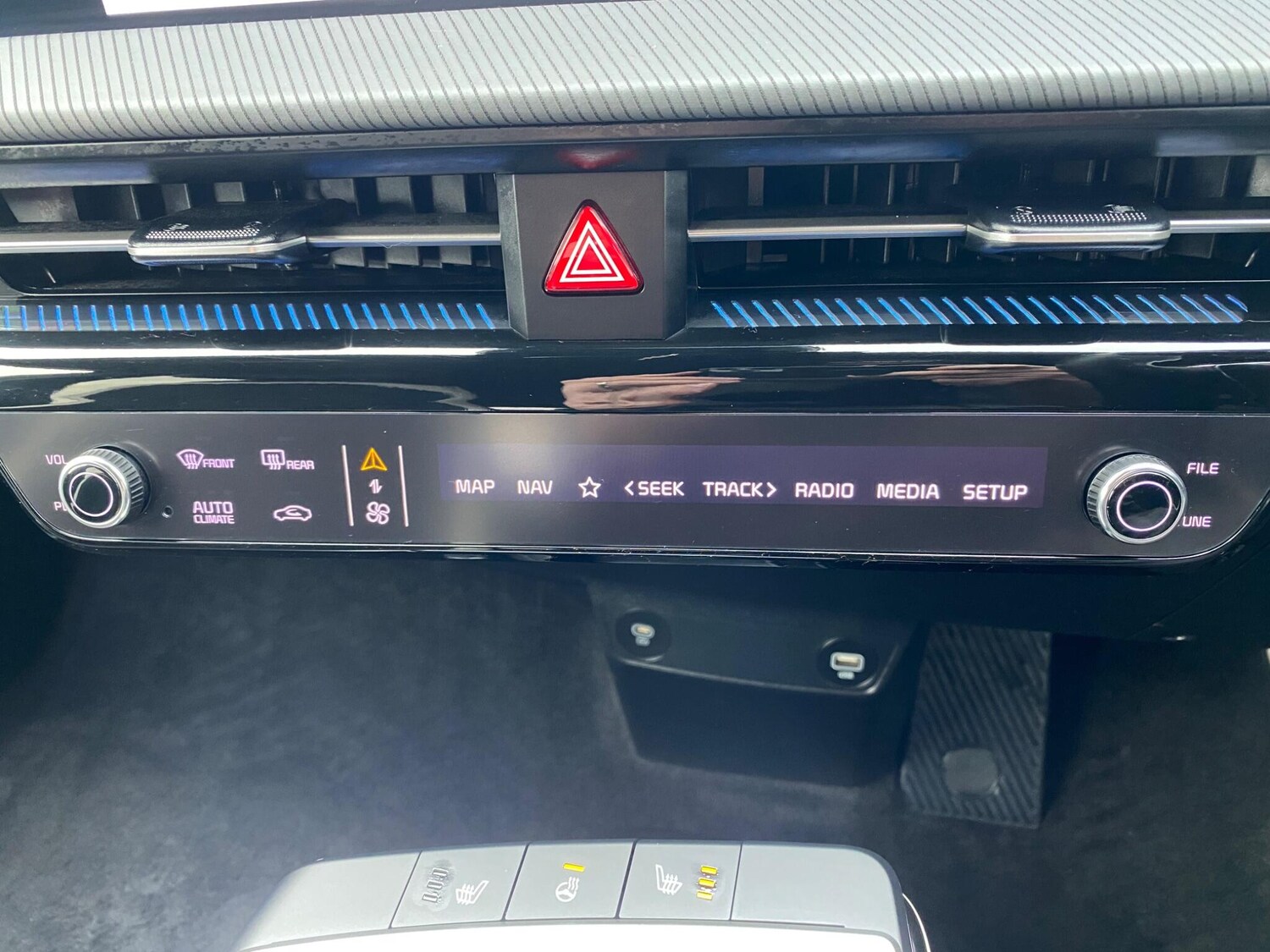 Used Kia EV6 2023 for sale - 76620325: Photo 38