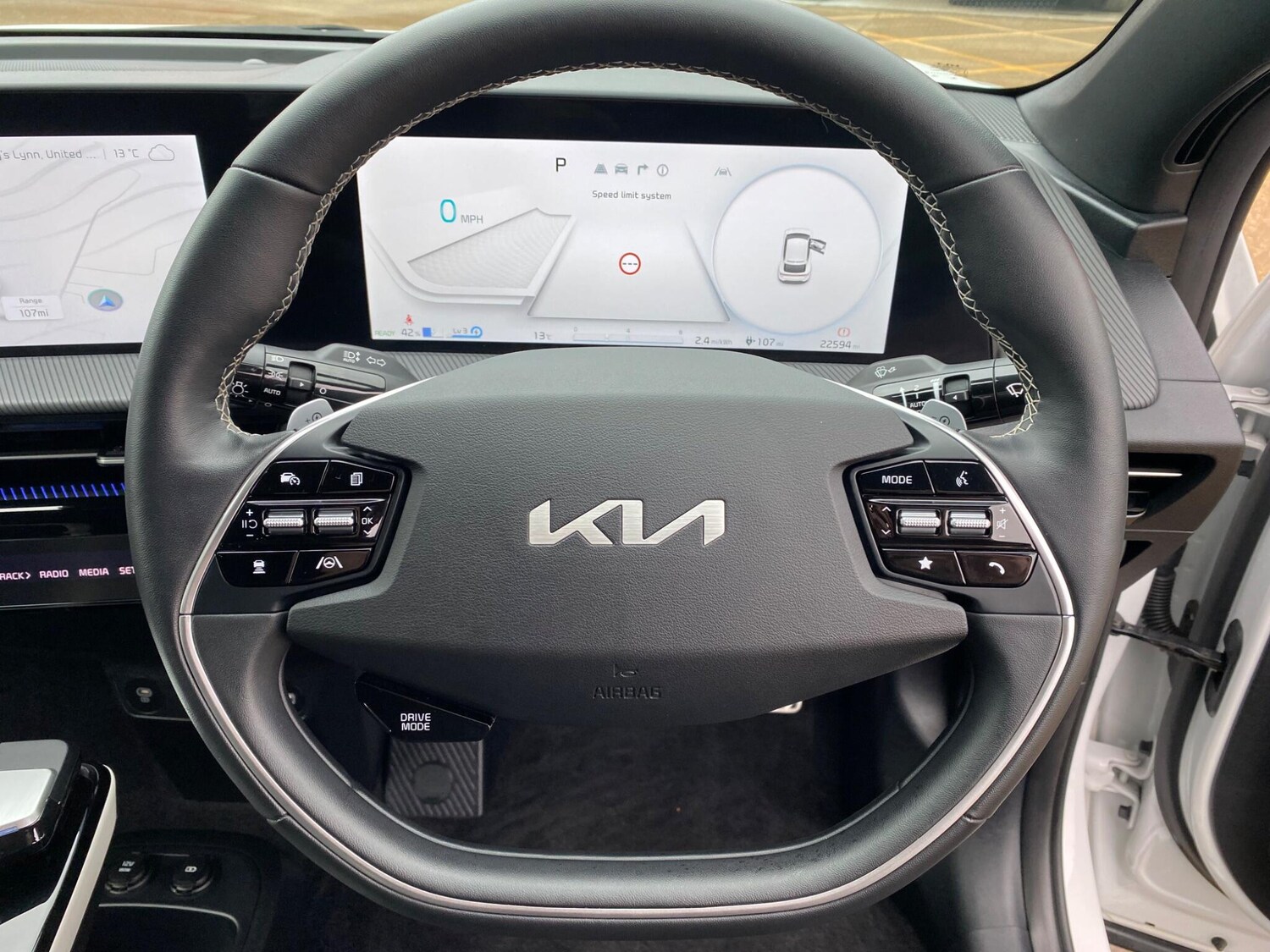 Used Kia EV6 2023 for sale - 76620325: Photo 44