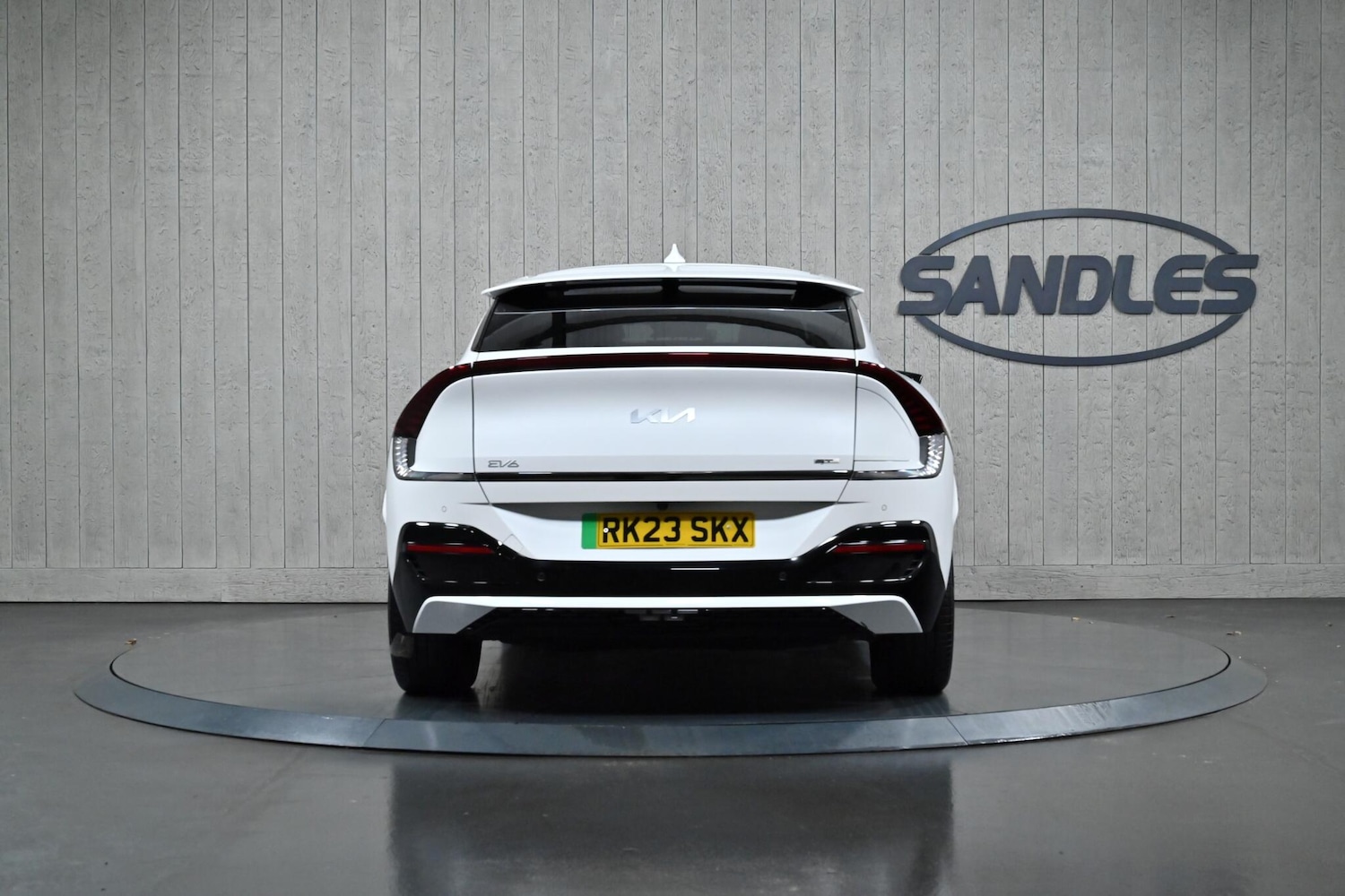 Used Kia EV6 2023 for sale - 76620325: Photo 5